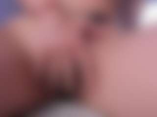 CorrinneHillestad's Live Sex Cam Show