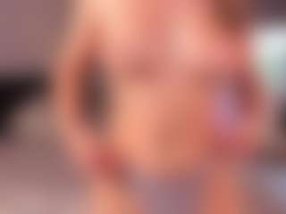 CorrinneHillestad's Live Sex Cam Show