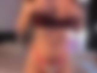 CorrinneHillestad's Live Sex Cam Show