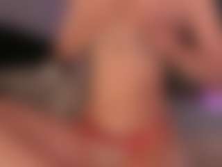 CorrinneHillestad's Live Sex Cam Show