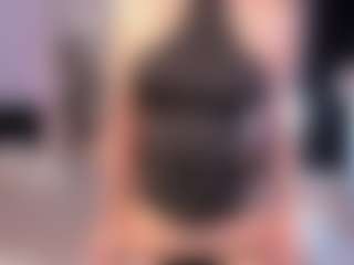 CorrinneHillestad's Live Sex Cam Show