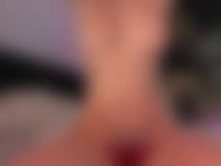 CorrinneHillestad's Live Sex Cam Show