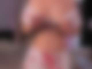 Live cam show with CorrinneHillestad - Granny Big Tits on Big Tits