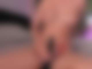 CorrinneHillestad's Live Sex Cam Show