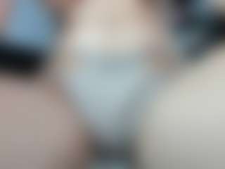 Live cam show with CorrinneHillestad - Public on Soda Cam