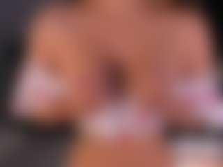 CorrinneHillestad's Live Sex Cam Show