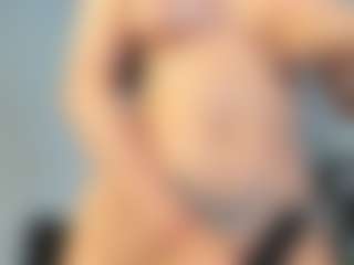CorrinneHillestad's Live Sex Cam Show