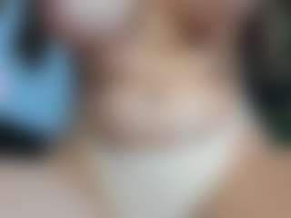 CorrinneHillestad's Live Sex Cam Show