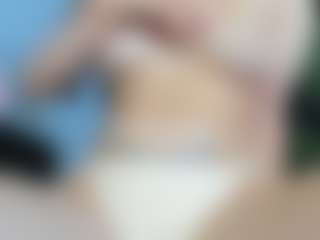 CorrinneHillestad's Live Sex Cam Show