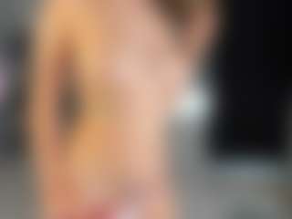Live cam show with CorrinneHillestad - Flashing on xxxlivecams.org