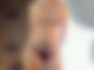 CorrinneHillestad's Live Sex Cam Show