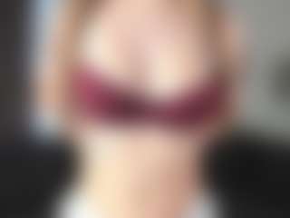 CorrinneHillestad's Live Sex Cam Show