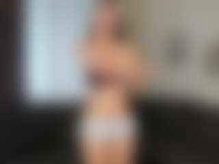 CorrinneHillestad's Live Sex Cam Show