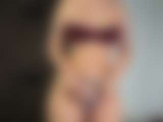 CorrinneHillestad's Live Sex Cam Show