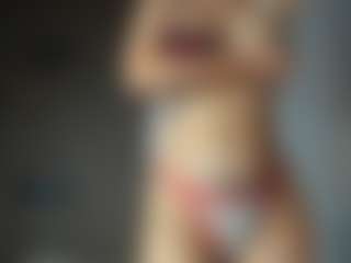 CorrinneHillestad's Live Sex Cam Show