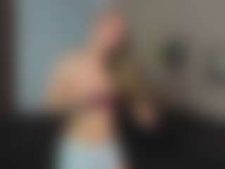 Live cam show with CorrinneHillestad - Facial Piercings on Fling VIP Chat