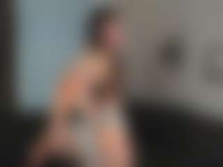 CorrinneHillestad's Live Sex Cam Show