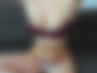 CorrinneHillestad's Live Sex Cam Show