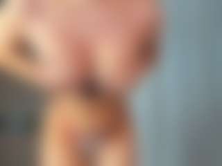 CorrinneHillestad's Live Sex Cam Show