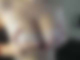 CorrinneHillestad's Live Sex Cam Show