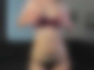 CorrinneHillestad's Live Sex Cam Show