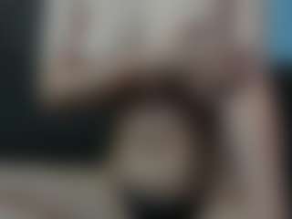 CorrinneHillestad's Live Sex Cam Show