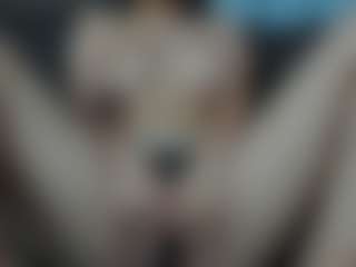 CorrinneHillestad's Live Sex Cam Show