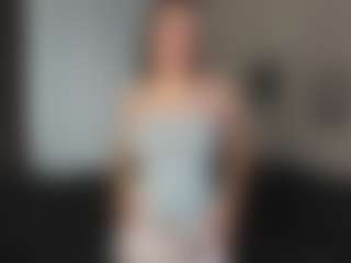 Live cam show with CorrinneHillestad - Bondage on dropp.cam