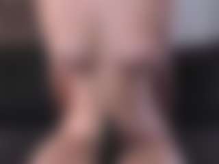 CorrinneHillestad's Live Sex Cam Show