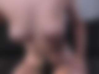 CorrinneHillestad's Live Sex Cam Show