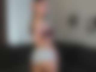 Live cam show with CorrinneHillestad - Tease Brown Hair on Camsoda