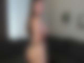 CorrinneHillestad's Live Sex Cam Show