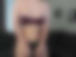 CorrinneHillestad's Live Sex Cam Show