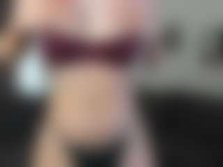 CorrinneHillestad's Live Sex Cam Show
