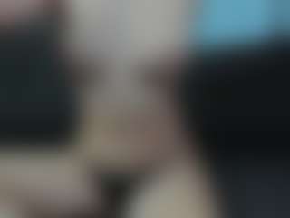 CorrinneHillestad's Live Sex Cam Show