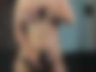 CorrinneHillestad's Live Sex Cam Show