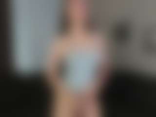 CorrinneHillestad's Live Sex Cam Show