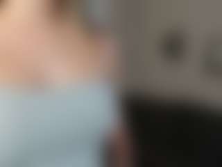 CorrinneHillestad's Live Sex Cam Show