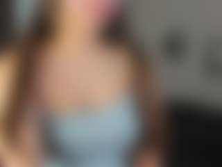 CorrinneHillestad's Live Sex Cam Show