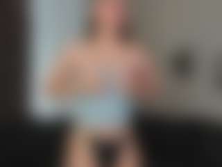 CorrinneHillestad's Live Sex Cam Show