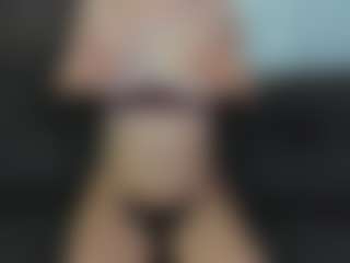 CorrinneHillestad's Live Sex Cam Show