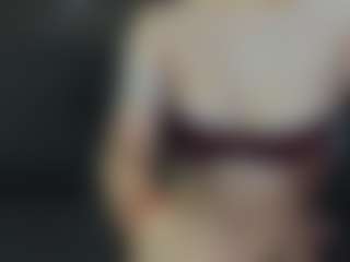 CorrinneHillestad's Live Sex Cam Show