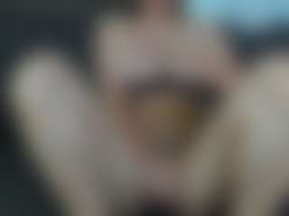 CorrinneHillestad's Live Sex Cam Show