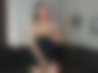 CorrinneHillestad's Live Sex Cam Show
