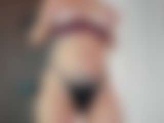 Live cam show with CorrinneHillestad - Squirt on Camsoda