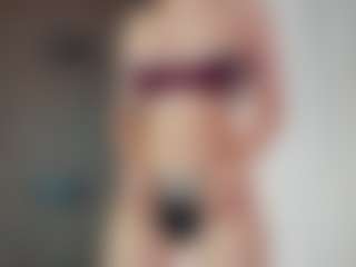 CorrinneHillestad's Live Sex Cam Show