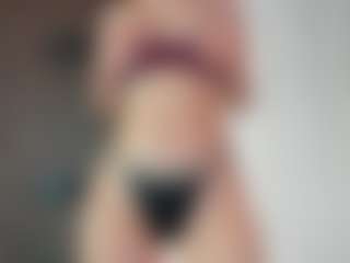 CorrinneHillestad's Live Sex Cam Show