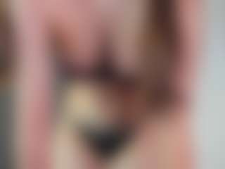 CorrinneHillestad's Live Sex Cam Show
