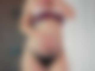 CorrinneHillestad's Live Sex Cam Show