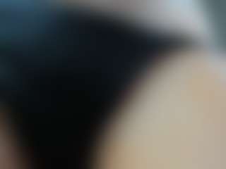 CorrinneHillestad's Live Sex Cam Show